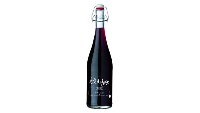 A bottle of Fildefer Merlot 2015 – a full-bodied, smooth red wine with rich notes of dark fruit, oak, and spice. Aged to perfection for an elegant finish.